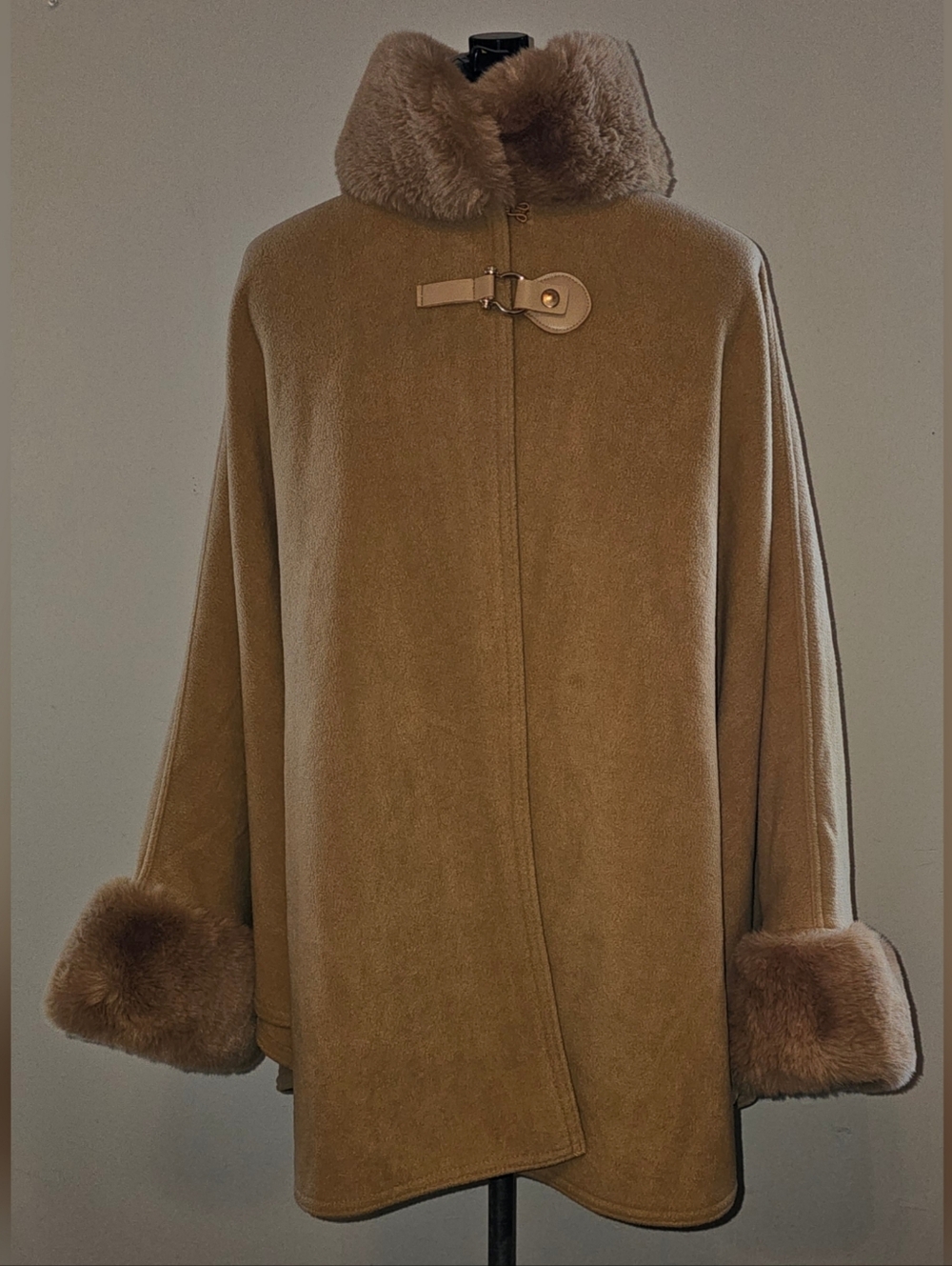 MARTHA STEWART Faux Cape Coat w/ Cuffs